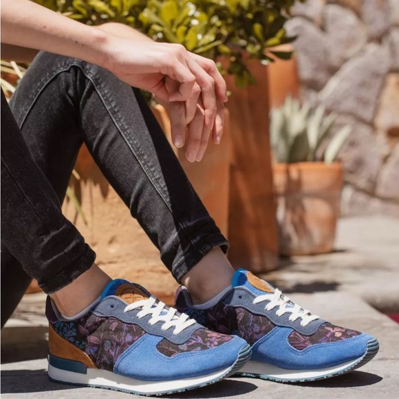 Inkkas Mariposa Joggers WORN ONCE! Size 9 - Picture 1 of 7